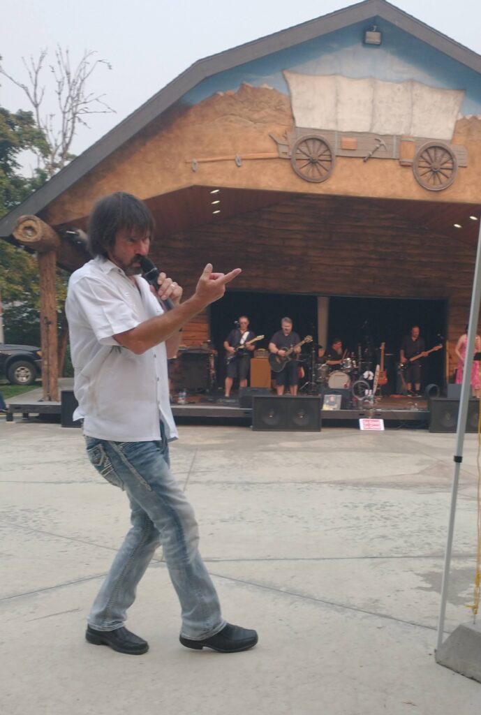 Live entertainment, Pioneer Days, Canyonville, Oregon